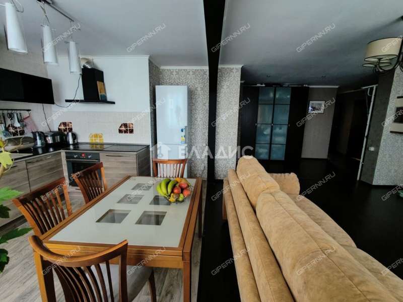 трёхкомнатная квартира на Краснозвёздной улице дом 31