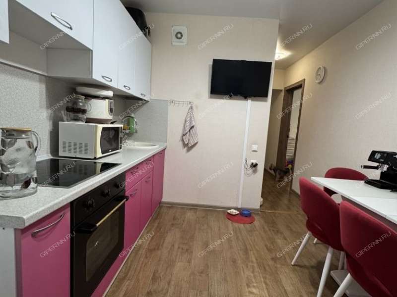 трёхкомнатная квартира на Мончегорской улице дом 12 к7