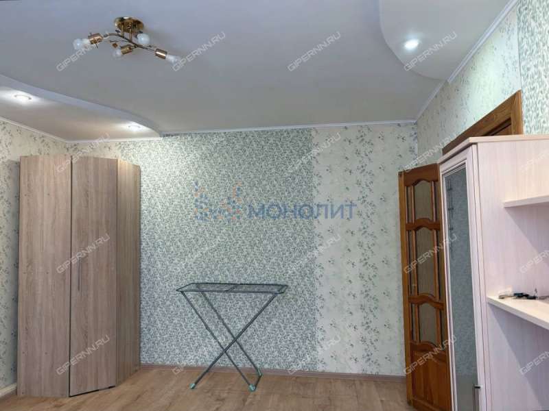 однокомнатная квартира на Горловской улице дом 8/7