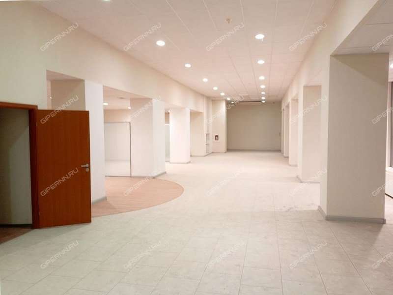 помещение под торговую площадь на Совнаркомовской улице