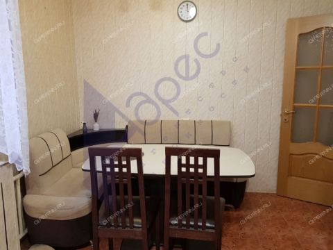 3-komnatnaya-ul-geroya-eliseeva-d-8 фото