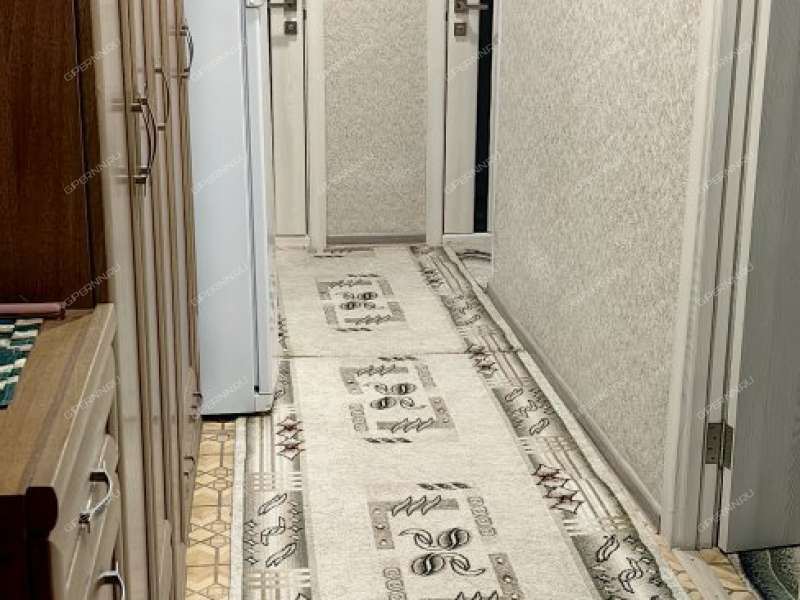 трёхкомнатная квартира на улице Октябрьской Революции дом 42