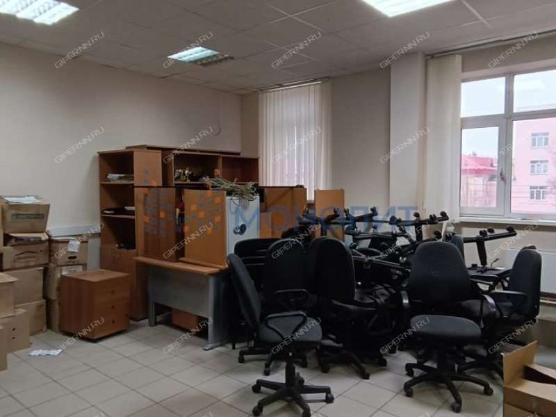 помещение под офис, торговую площадь на улице Черняховского