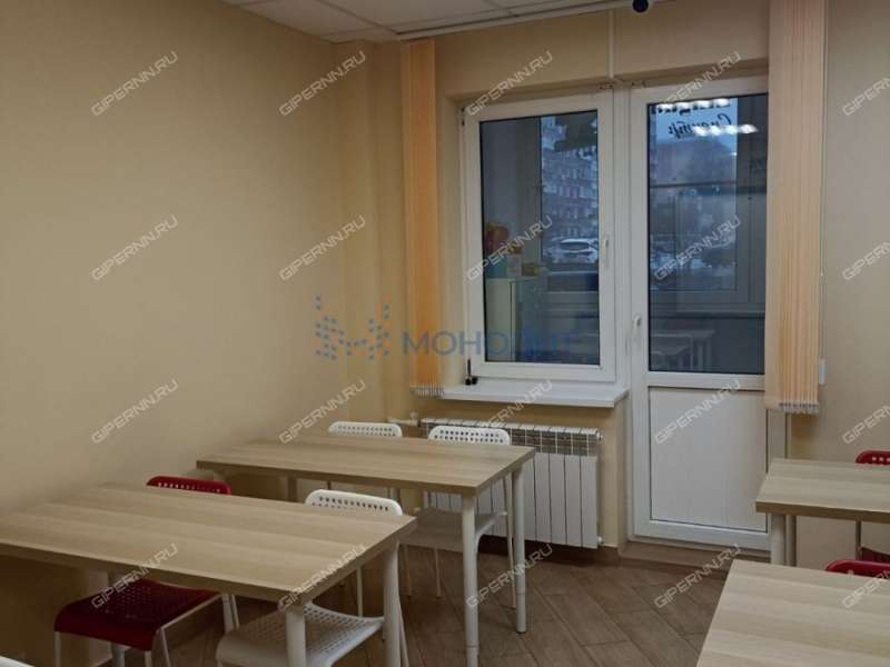 помещение под офис, торговую площадь на улице Богдановича