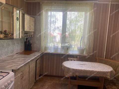 3-komnatnaya-ul-sergeya-akimova-d-14 фото