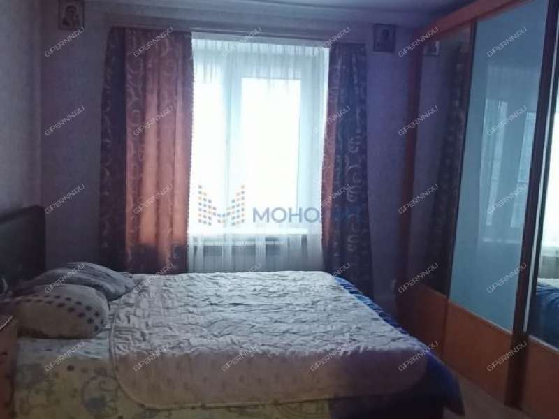 трёхкомнатная квартира на Новосоветской улице дом 4