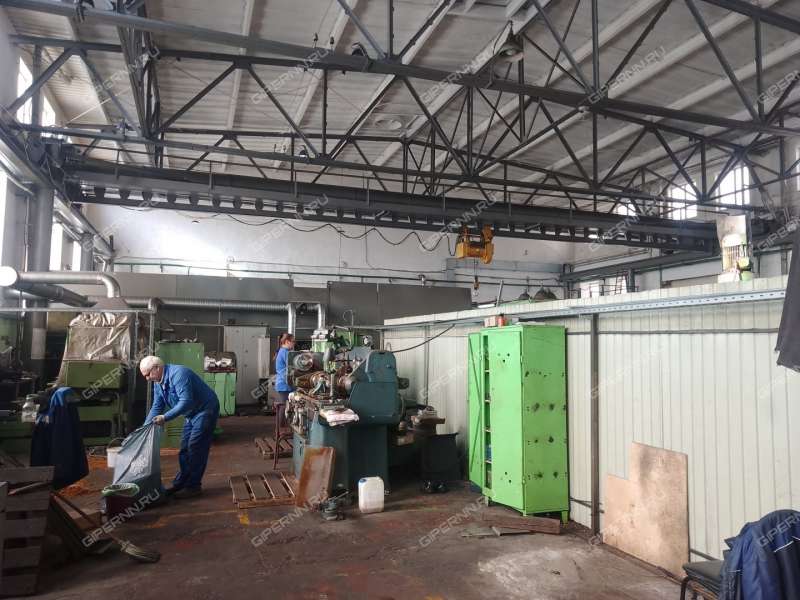 помещение под склад, производственную площадь на улице Адмирала Нахимова