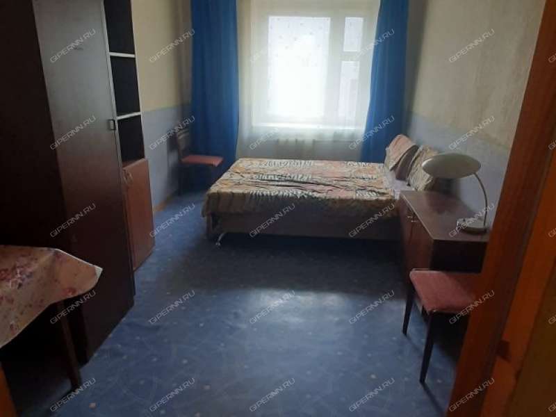 комната в доме 15а на улице Дружаева