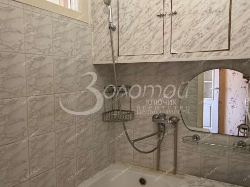 трёхкомнатная квартира на улице Белинского дом 49