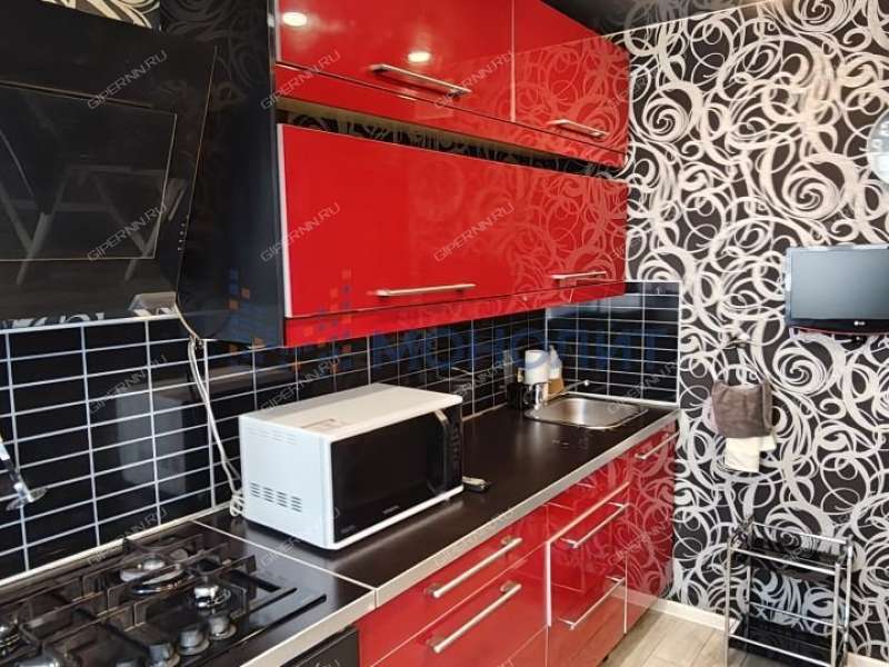 трёхкомнатная квартира в Центральном микрорайоне дом 1 город Выкса