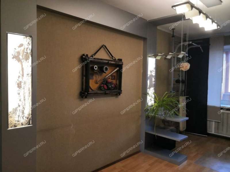 трёхкомнатная квартира на улице Политбойцов дом 10