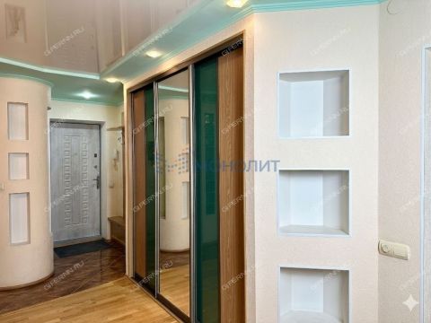 4-komnatnaya-ul-iskry-d-11a фото