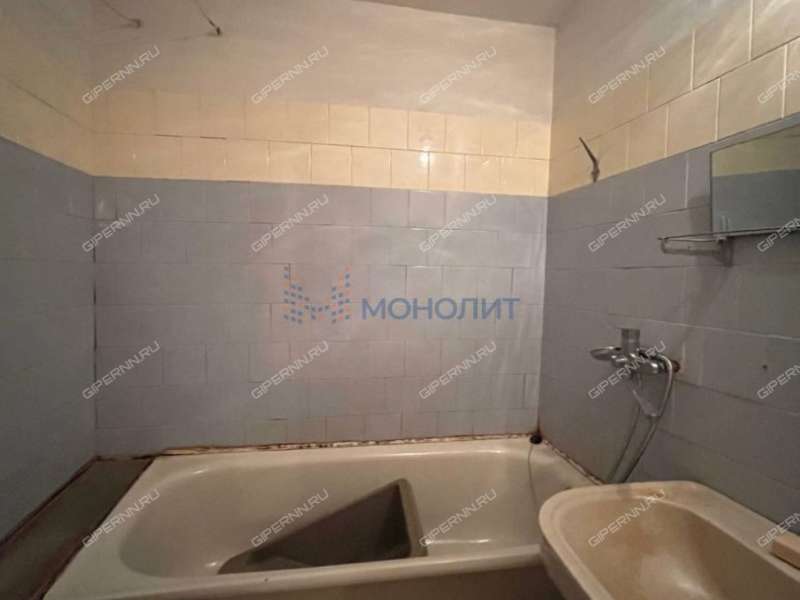 трёхкомнатная квартира на улице Петрищева дом 14 город Дзержинск