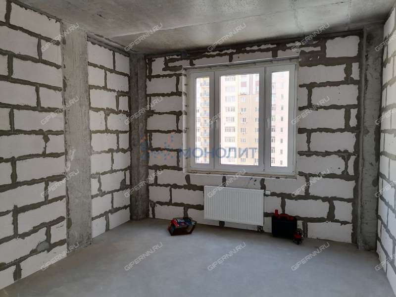 трёхкомнатная квартира на улице Июльских Дней дом 11