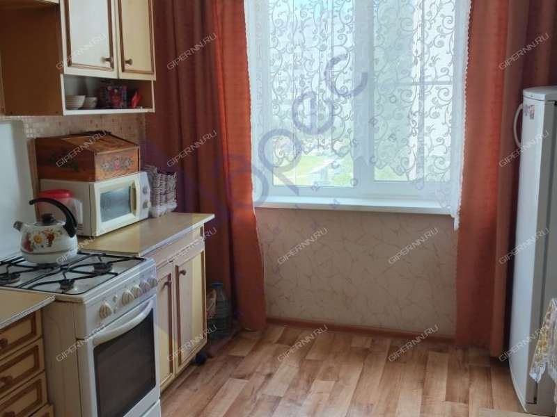 трёхкомнатная квартира на Львовской улице дом 13