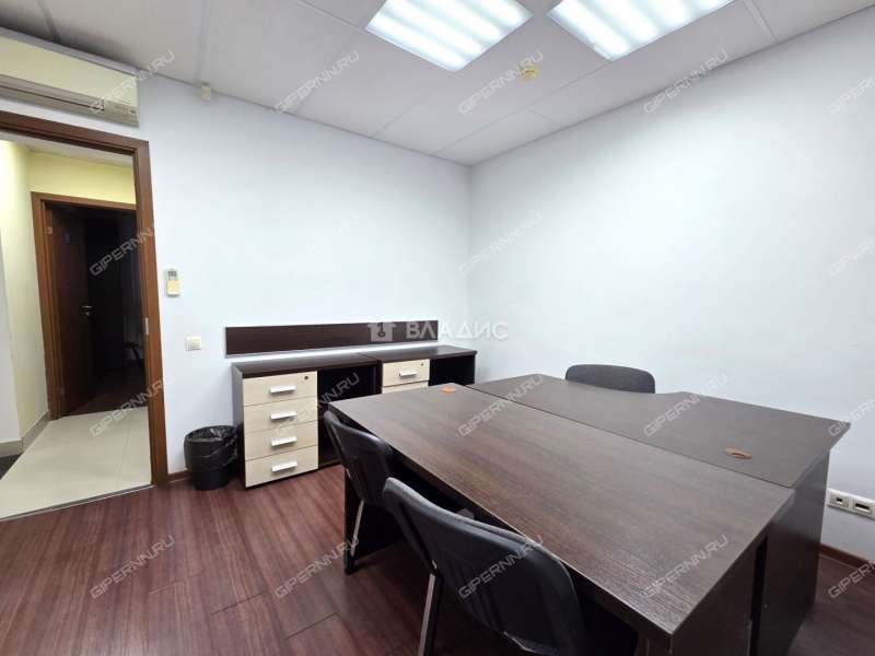 помещение под офис на улице Братьев Игнатовых