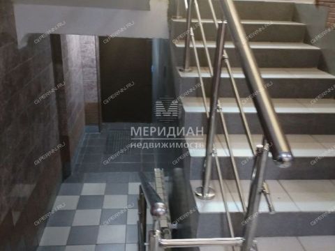 3-komnatnaya-ul-verhnepecherskaya-d-7-k2 фото