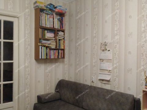 2-komnatnaya-prosp-gagarina-d-110 фото