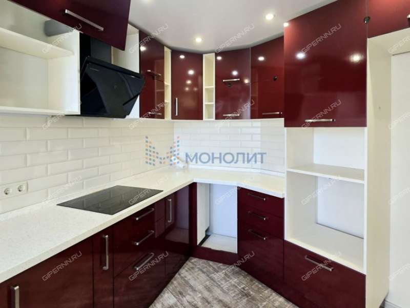 трёхкомнатная квартира на улице Композитора Касьянова дом 1