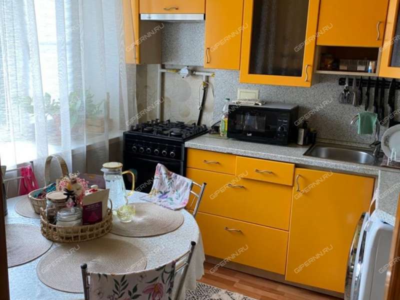 двухкомнатная квартира на площади Мира дом 7 город Кстово