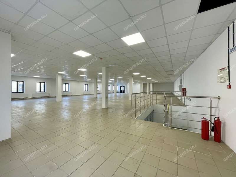 помещение под торговую площадь на Литвинова ул, д.20