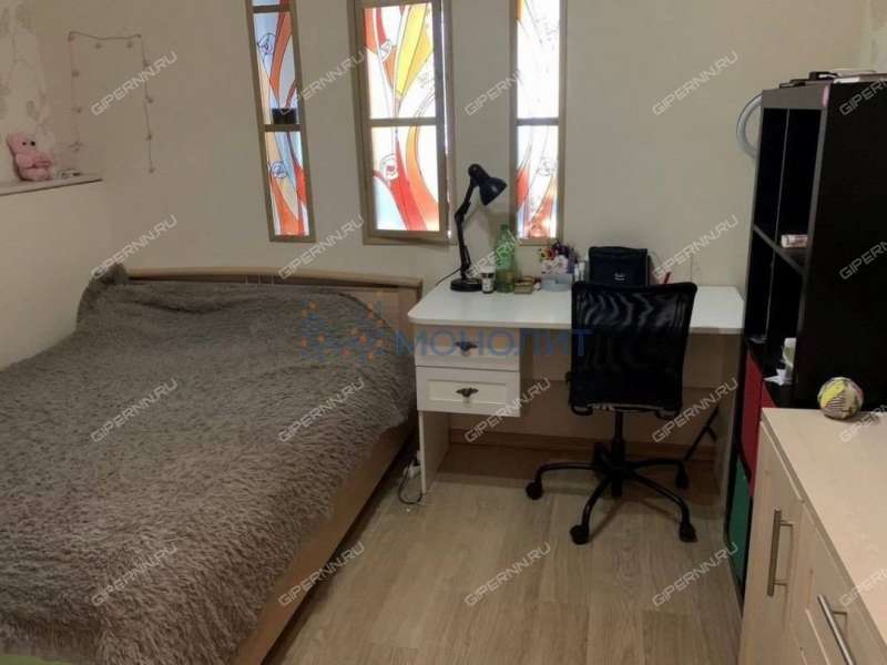 трёхкомнатная квартира на улице Родионова дом 189/24