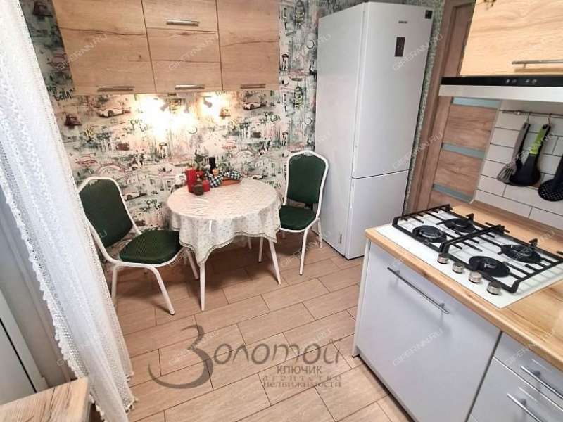 двухкомнатная квартира на Изобильной улице дом 8