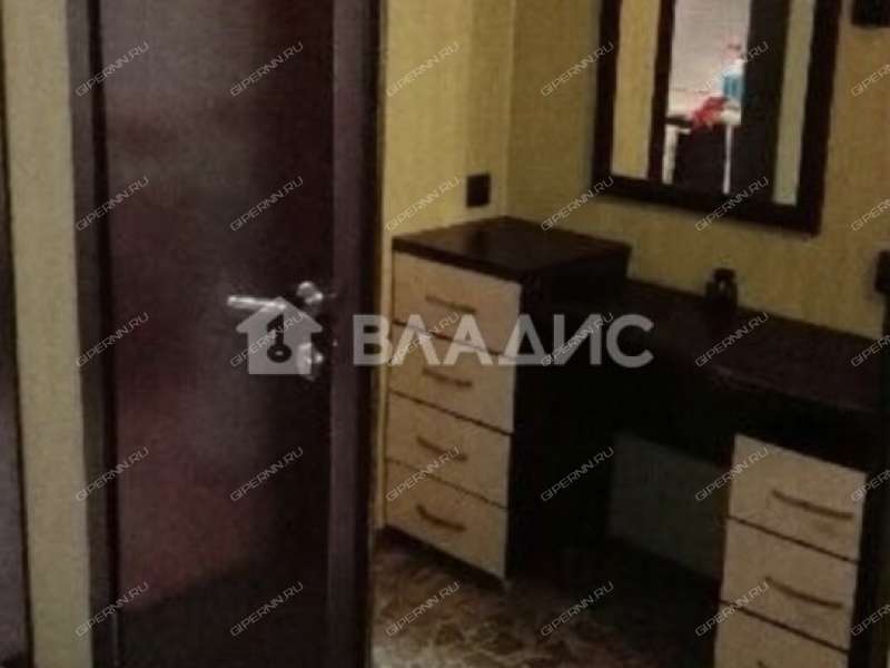 однокомнатная квартира на Полтавской улице дом 24