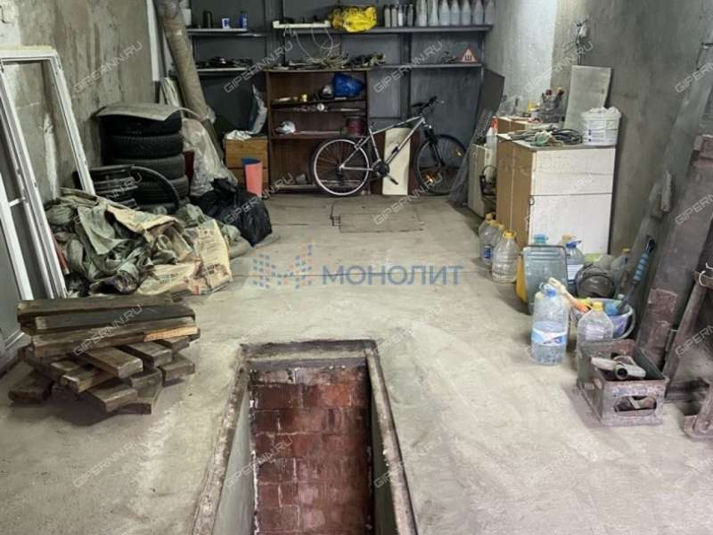 гараж на улице Тропинина