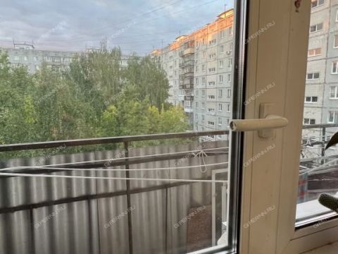 3-komnatnaya-ul-strokina-d-9a фото
