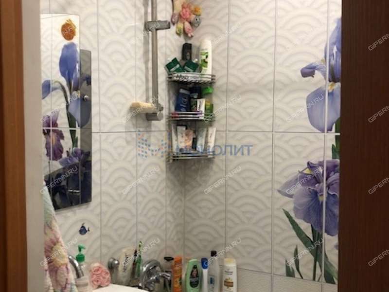 двухкомнатная квартира на улице Движенцев дом 4