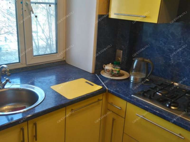 двухкомнатная квартира на проспекте Кирова дом 33а