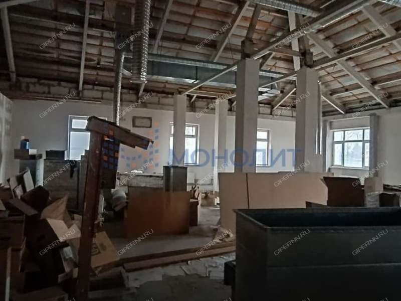 помещение под торговую площадь, производственную площадь на улице Черняховского