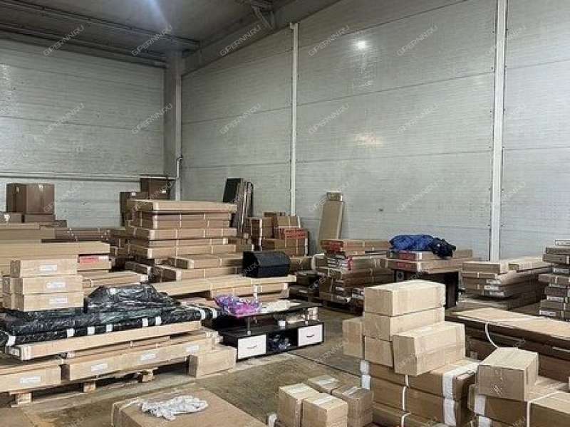 помещение под склад на улице Федосеенко