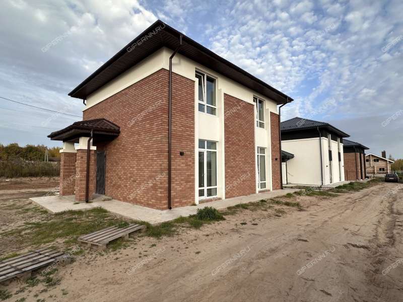 дом на Радужная ул. село Безводное