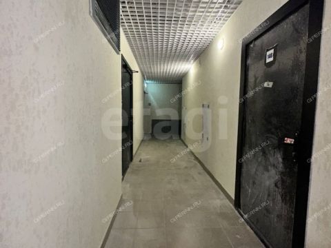 3-komnatnaya-ul-poltavskaya-d-15 фото