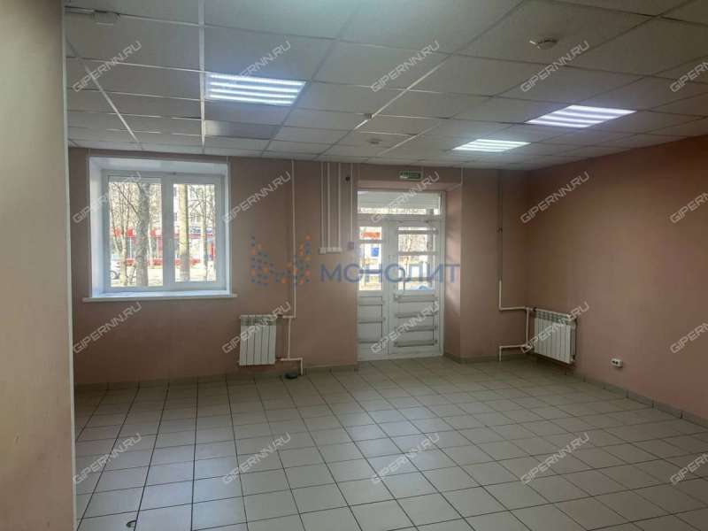 помещение под офис, торговую площадь на улице Лескова