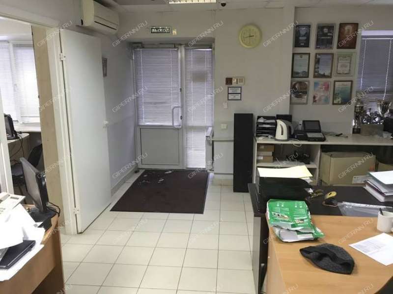 помещение под торговую площадь на Моховой улице