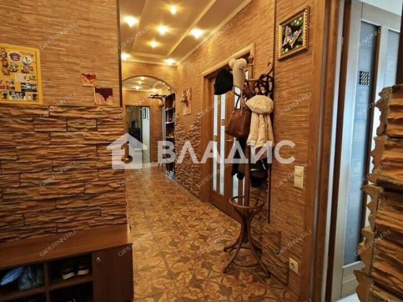 трёхкомнатная квартира на бульваре Мира дом 17А