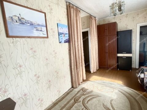 1-komnatnaya-ul-geroya-sovetskogo-soyuza-poyushheva-d-7 фото