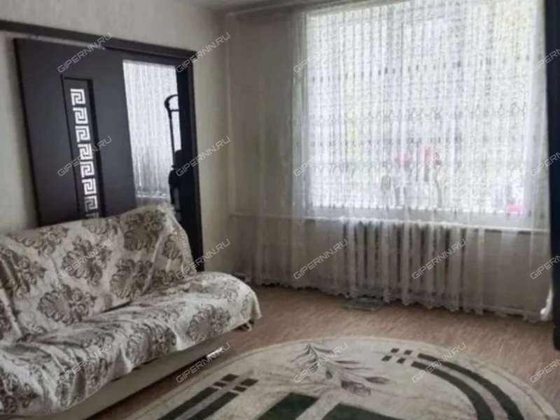 трёхкомнатная квартира на Брестской улице дом 1а