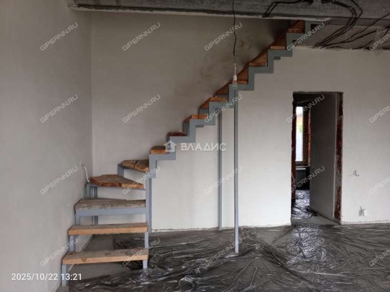 дом на  деревня Ройка