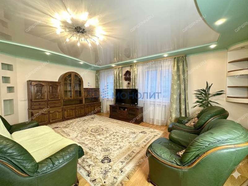четырёхкомнатная квартира на улице Искры дом 11А