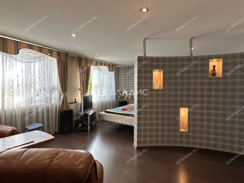 dom-ul-mednoliteynaya-d-53 фото