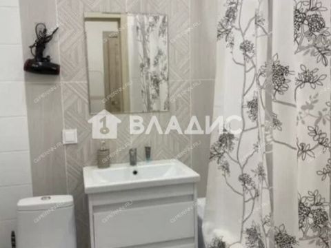 1-komnatnaya-ul-geroya-sovetskogo-soyuza-safronova-d-7-k1 фото