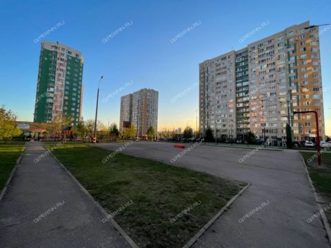 3-komnatnaya-ul-verhnepecherskaya-d-13-k1 фото
