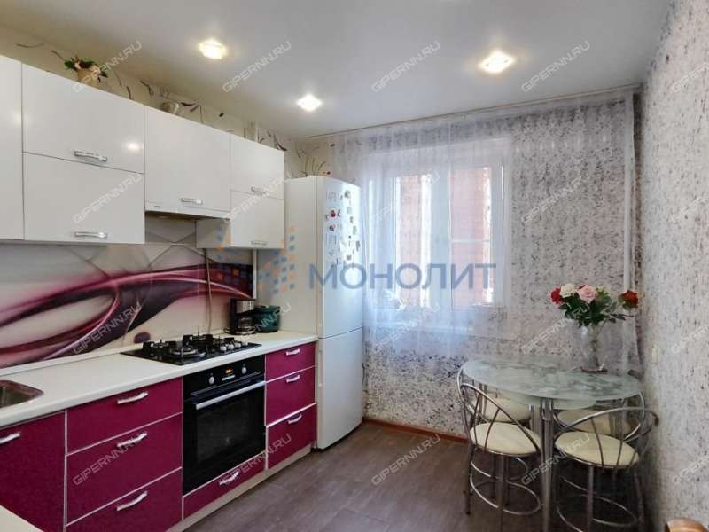 трёхкомнатная квартира на улице Родионова дом 180