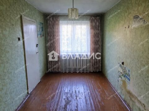 3-komnatnaya-ul-dolzhanskaya-d-11 фото