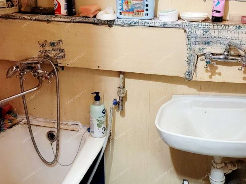 комната в доме 64 на Витебской улице