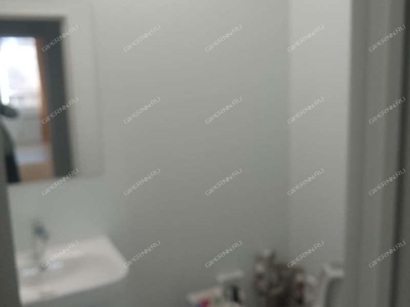 помещение под торговую площадь на Мельникова ул, д. 25